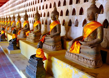 เที่ยวเวียงจันทน์ วังเวียง 3700 บาท รับหน้าด่านหนองคาย รถบัส